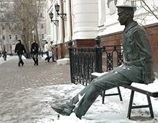 Потри ботинок &laquo;вечному студенту&raquo;